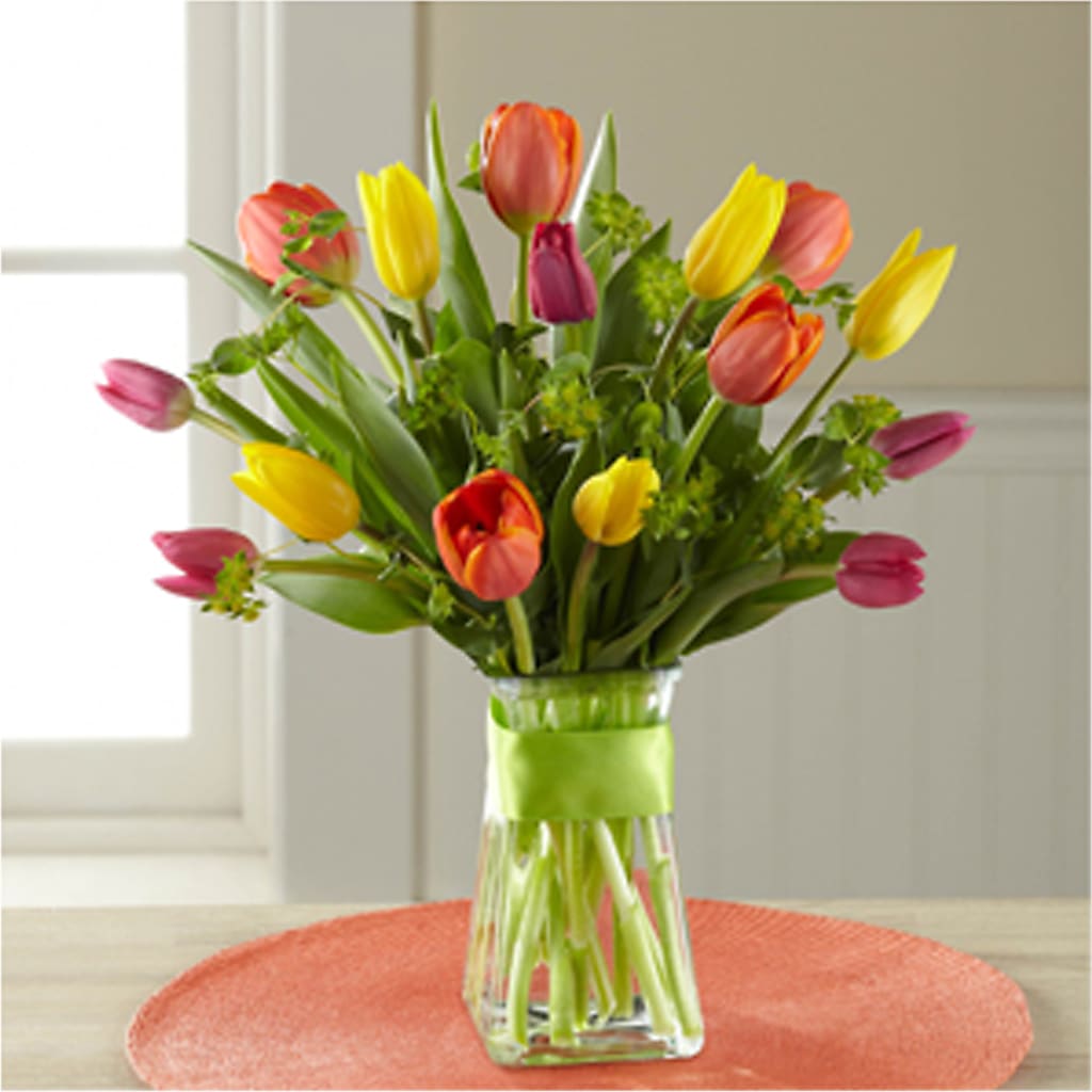 Sunlit Treasures Bouquet – COUNTRY HEARTH FLOWER & GIFT SHOP, East Berlin PA