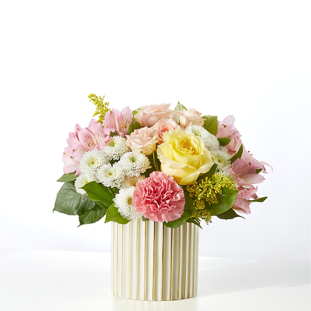 Watercolors Bouquet – COUNTRY HEARTH FLOWER & GIFT SHOP, East Berlin PA