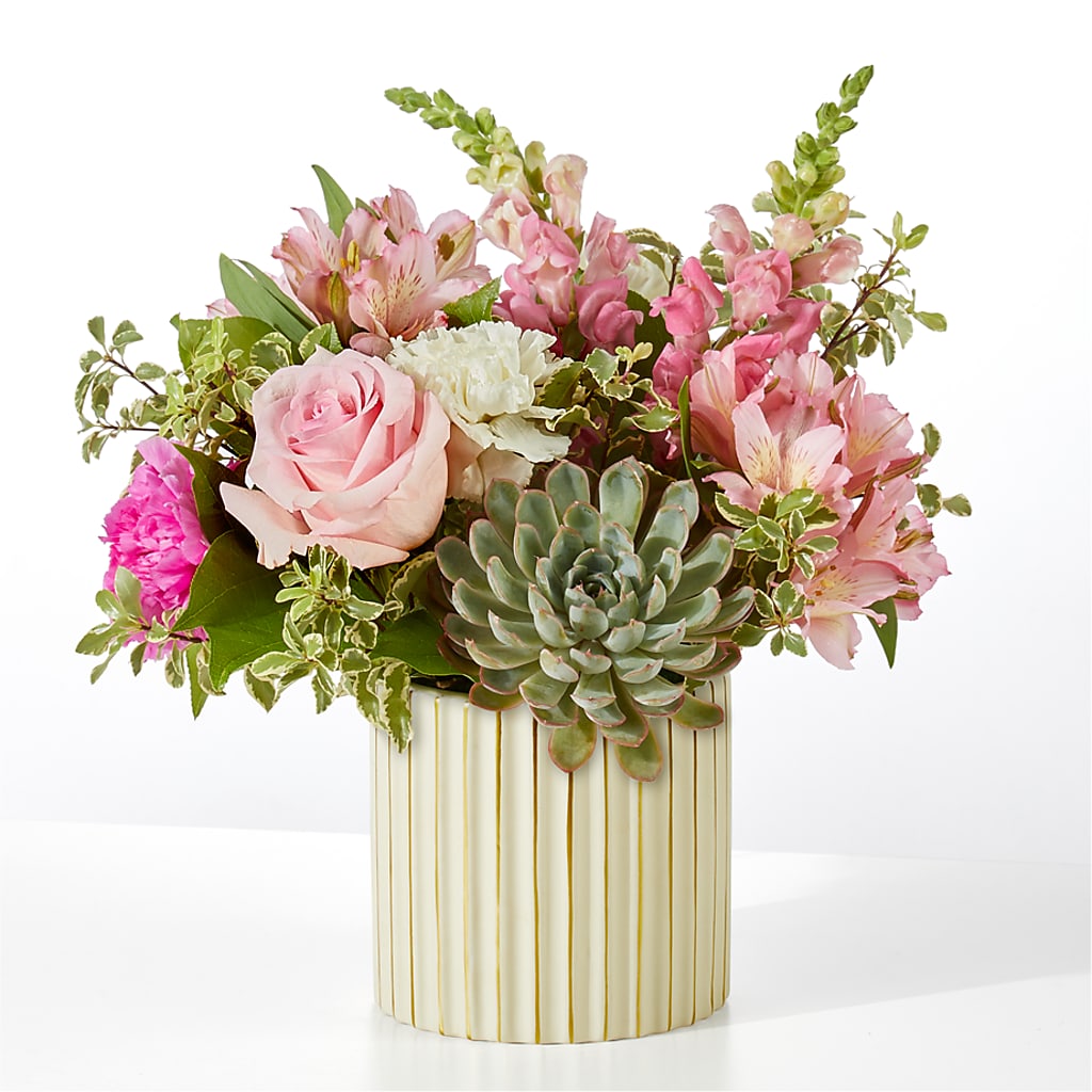 Magenta Musings Bouquet – COUNTRY HEARTH FLOWER & GIFT SHOP, East Berlin PA