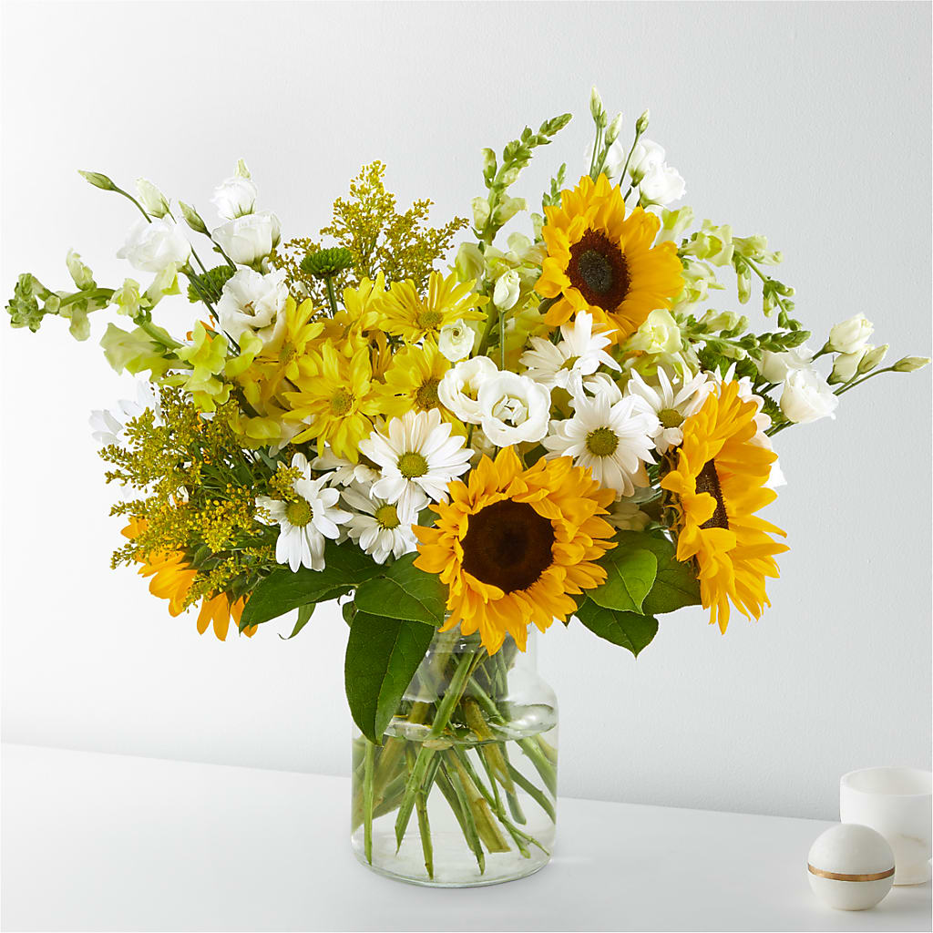 Hello Sunshine Bouquet – COUNTRY HEARTH FLOWER & GIFT SHOP, East Berlin PA