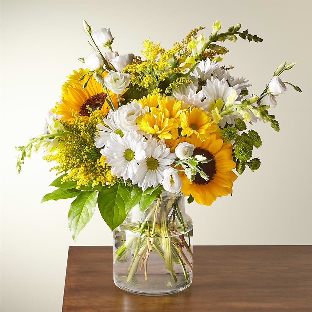 Hello Sunshine Bouquet – COUNTRY HEARTH FLOWER & GIFT SHOP, East Berlin PA