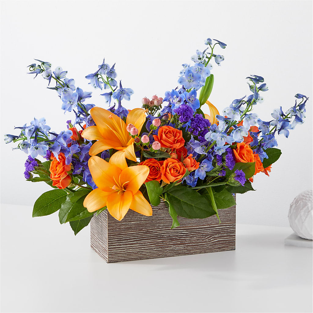Radiant Citrus Box Bouquet – COUNTRY HEARTH FLOWER & GIFT SHOP, East Berlin PA