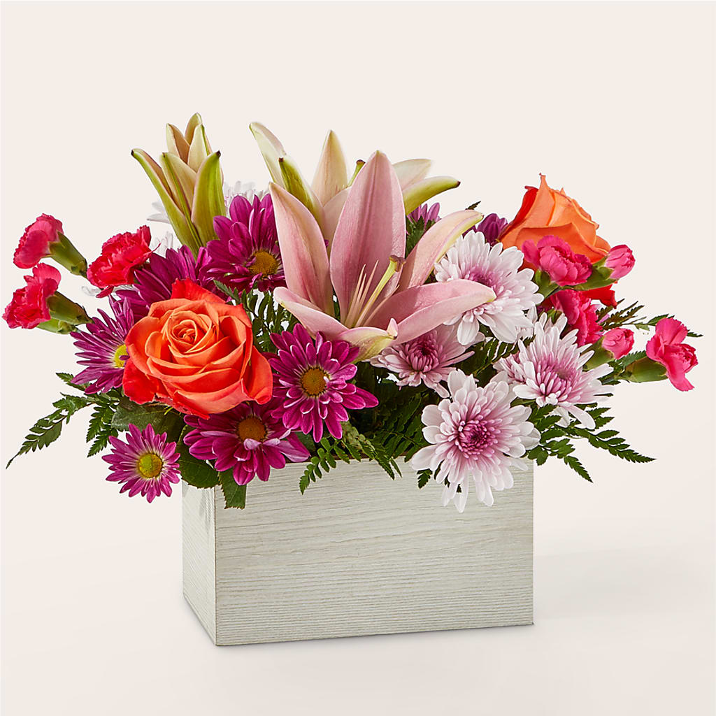 Light of My Life Box Bouquet – COUNTRY HEARTH FLOWER & GIFT SHOP, East Berlin PA