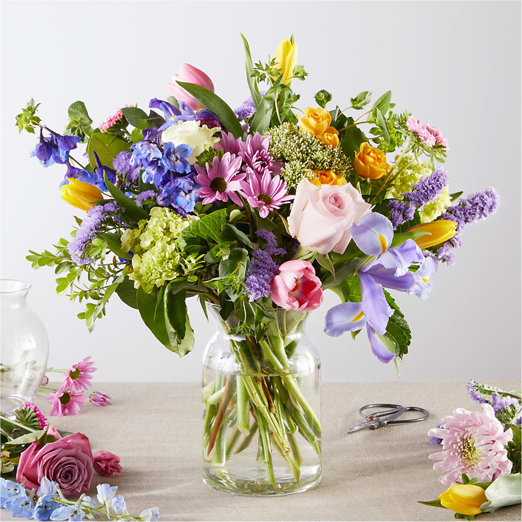 Pastel Tradition - A Florist Original – COUNTRY HEARTH FLOWER & GIFT SHOP, East Berlin PA