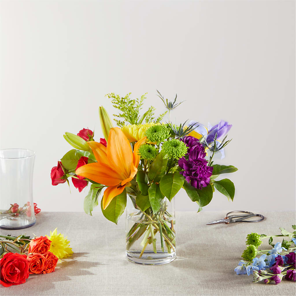 Summer Spectra - A Florist Original – COUNTRY HEARTH FLOWER & GIFT SHOP, East Berlin PA