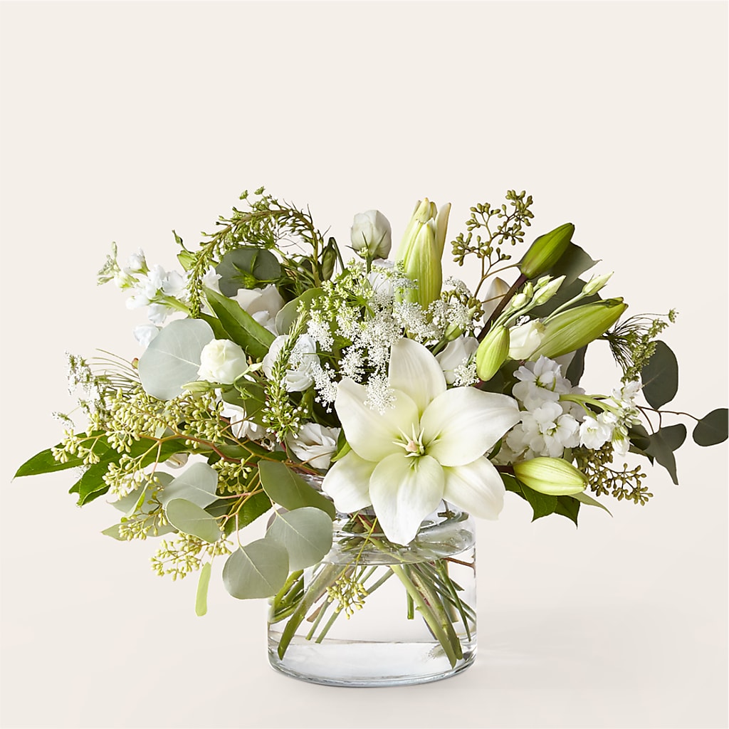 Alluring Elegance Bouquet – COUNTRY HEARTH FLOWER & GIFT SHOP, East Berlin PA