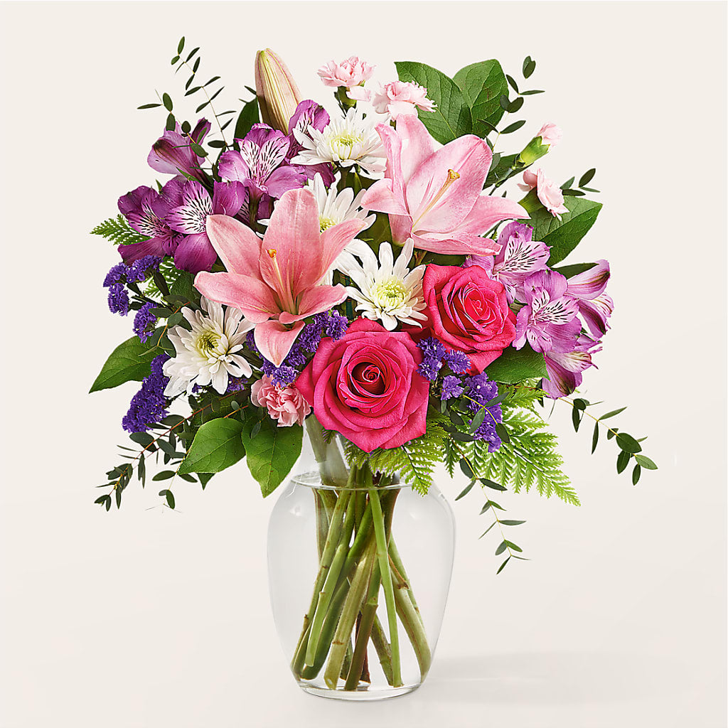 Lace & Pearls Bouquet – COUNTRY HEARTH FLOWER & GIFT SHOP, East Berlin PA