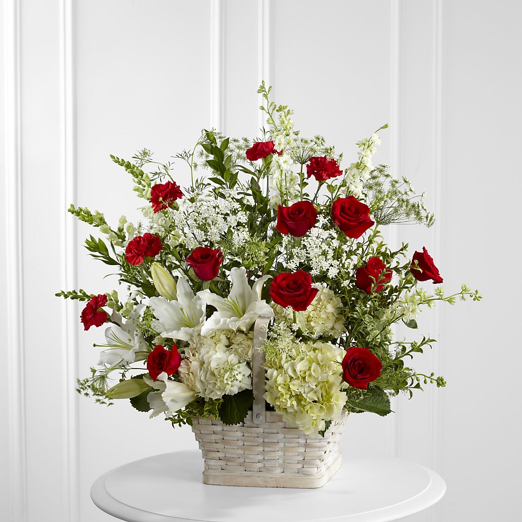 In Loving Memory Arrangement – COUNTRY HEARTH FLOWER & GIFT SHOP, East Berlin PA