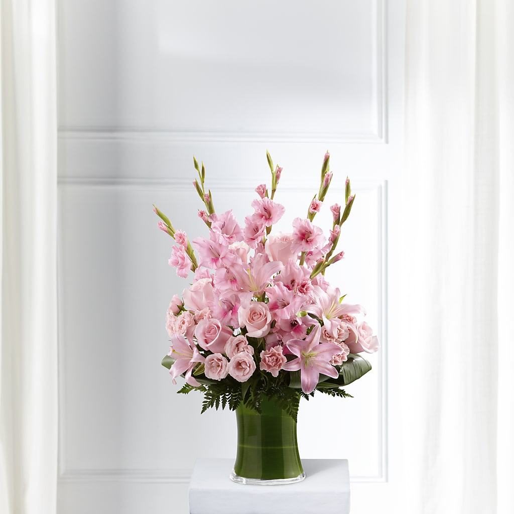 Lovely Tribute Bouquet – COUNTRY HEARTH FLOWER & GIFT SHOP, East Berlin PA