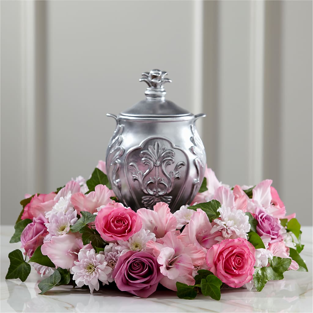 Glorious Tribute Arrangement – COUNTRY HEARTH FLOWER & GIFT SHOP, East Berlin PA