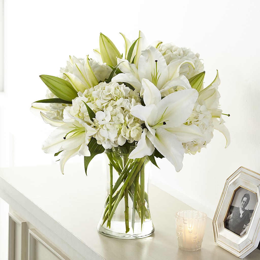 Compassionate Lily Bouquet – COUNTRY HEARTH FLOWER & GIFT SHOP, East Berlin PA