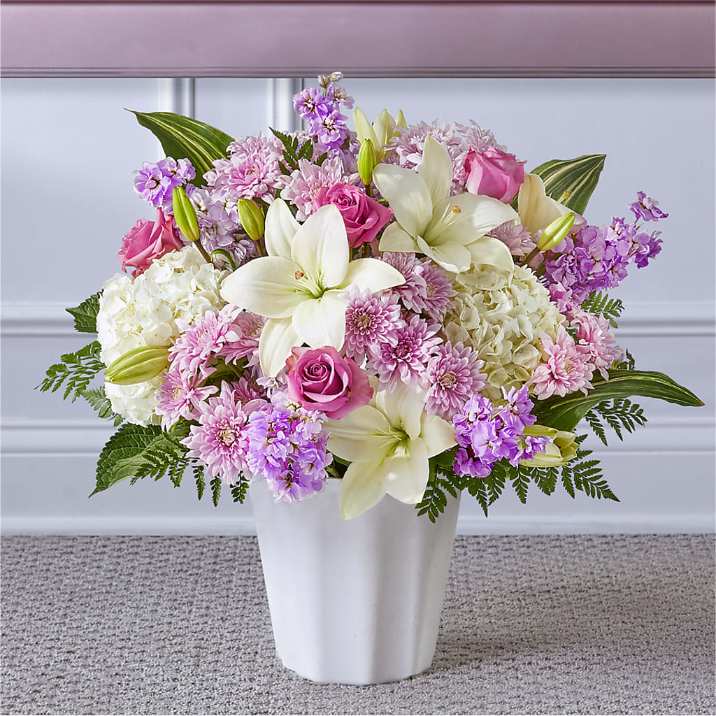 Heaven Sent Floor Basket – COUNTRY HEARTH FLOWER & GIFT SHOP, East Berlin PA