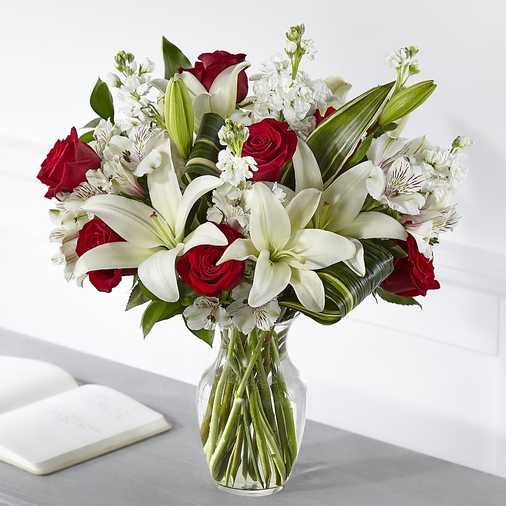 Loving Respect Bouquet – COUNTRY HEARTH FLOWER & GIFT SHOP, East Berlin PA