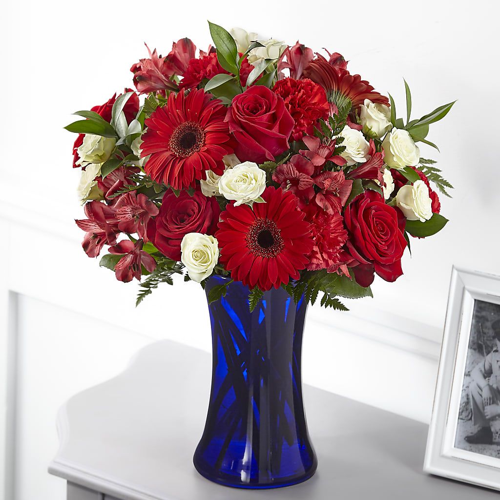 Hearts Embrace Bouquet – COUNTRY HEARTH FLOWER & GIFT SHOP, East Berlin PA