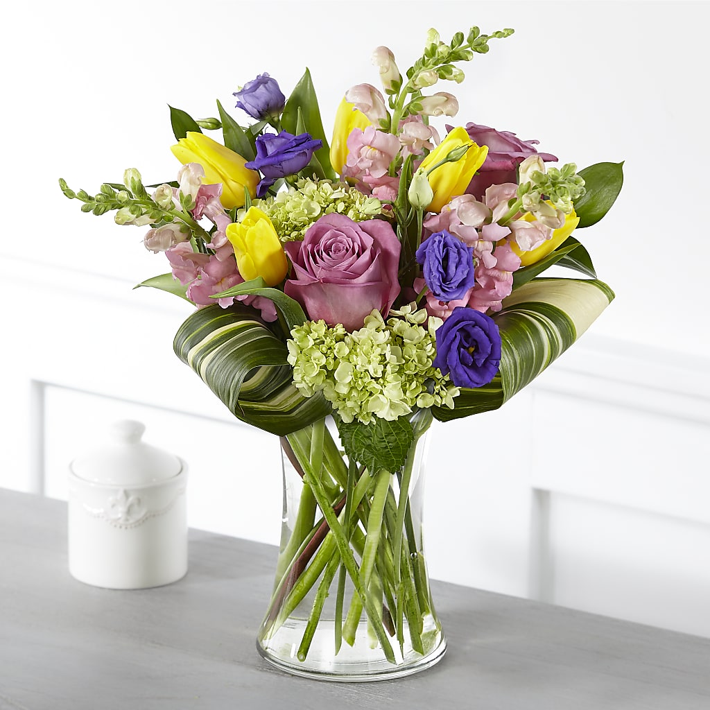 Wondrous Memories Bouquet – COUNTRY HEARTH FLOWER & GIFT SHOP, East Berlin PA