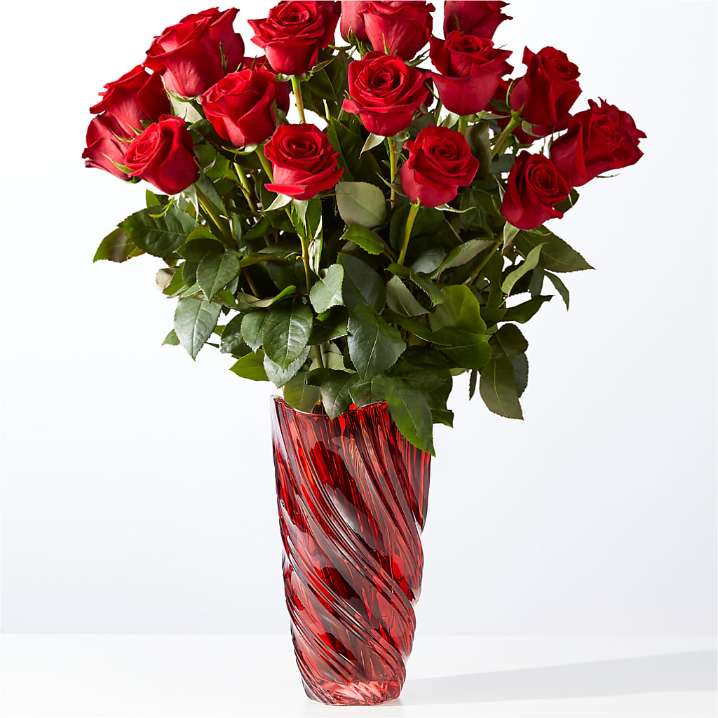 Classic Love Red Rose Bouquet with Luxe Swirl Vase – COUNTRY HEARTH FLOWER & GIFT SHOP, East Berlin PA