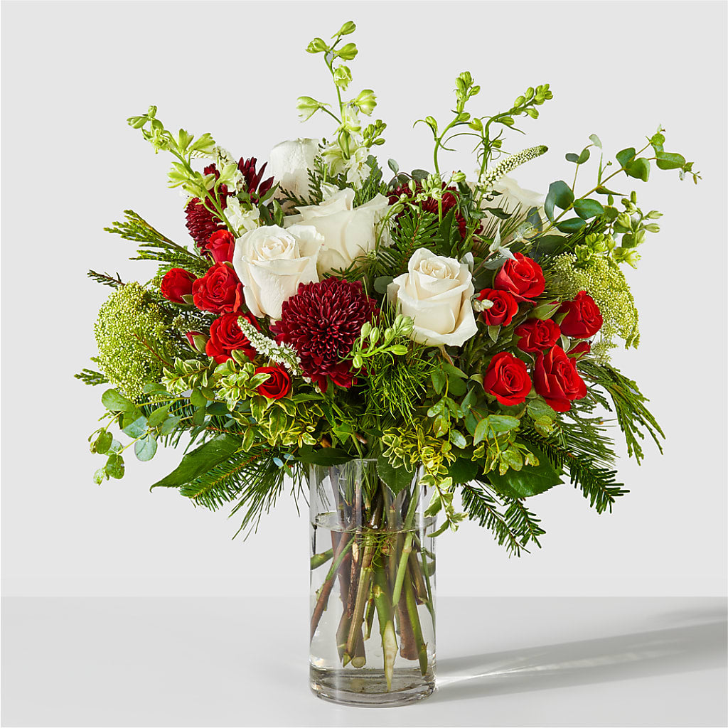 Favorite Traditions Bouquet – COUNTRY HEARTH FLOWER & GIFT SHOP, East Berlin PA