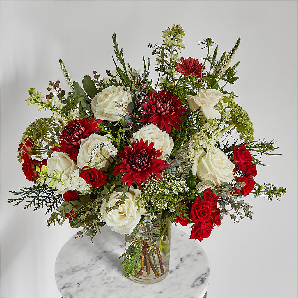 Favorite Traditions Bouquet – COUNTRY HEARTH FLOWER & GIFT SHOP, East Berlin PA