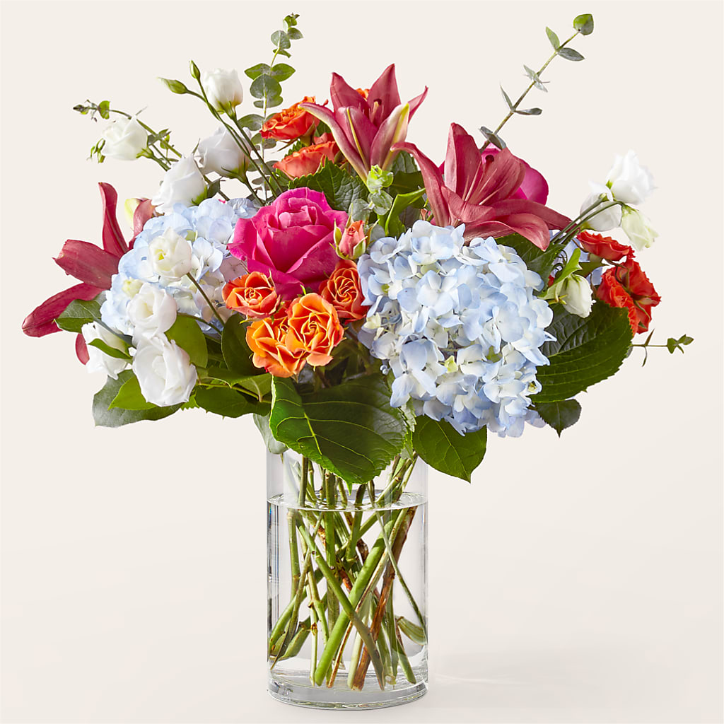 Awestruck Luxury Bouquet – COUNTRY HEARTH FLOWER & GIFT SHOP, East Berlin PA