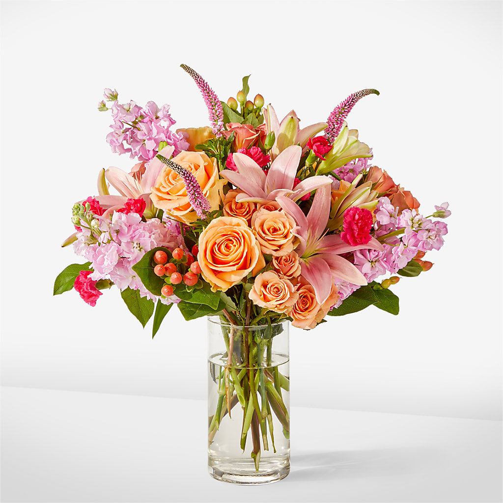 Bisous Bouquet – COUNTRY HEARTH FLOWER & GIFT SHOP, East Berlin PA