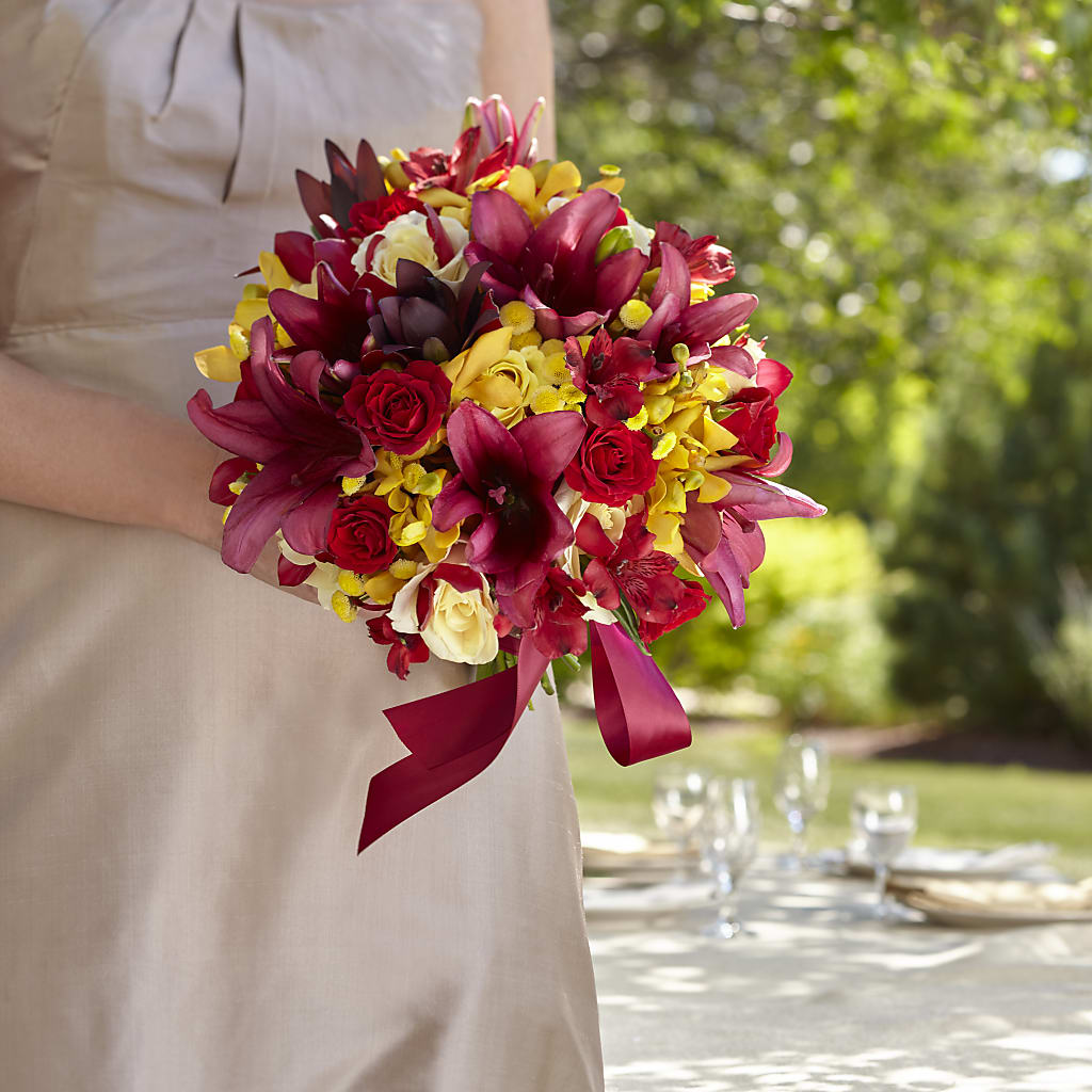 Sunningdale Bouquet – COUNTRY HEARTH FLOWER & GIFT SHOP, East Berlin PA