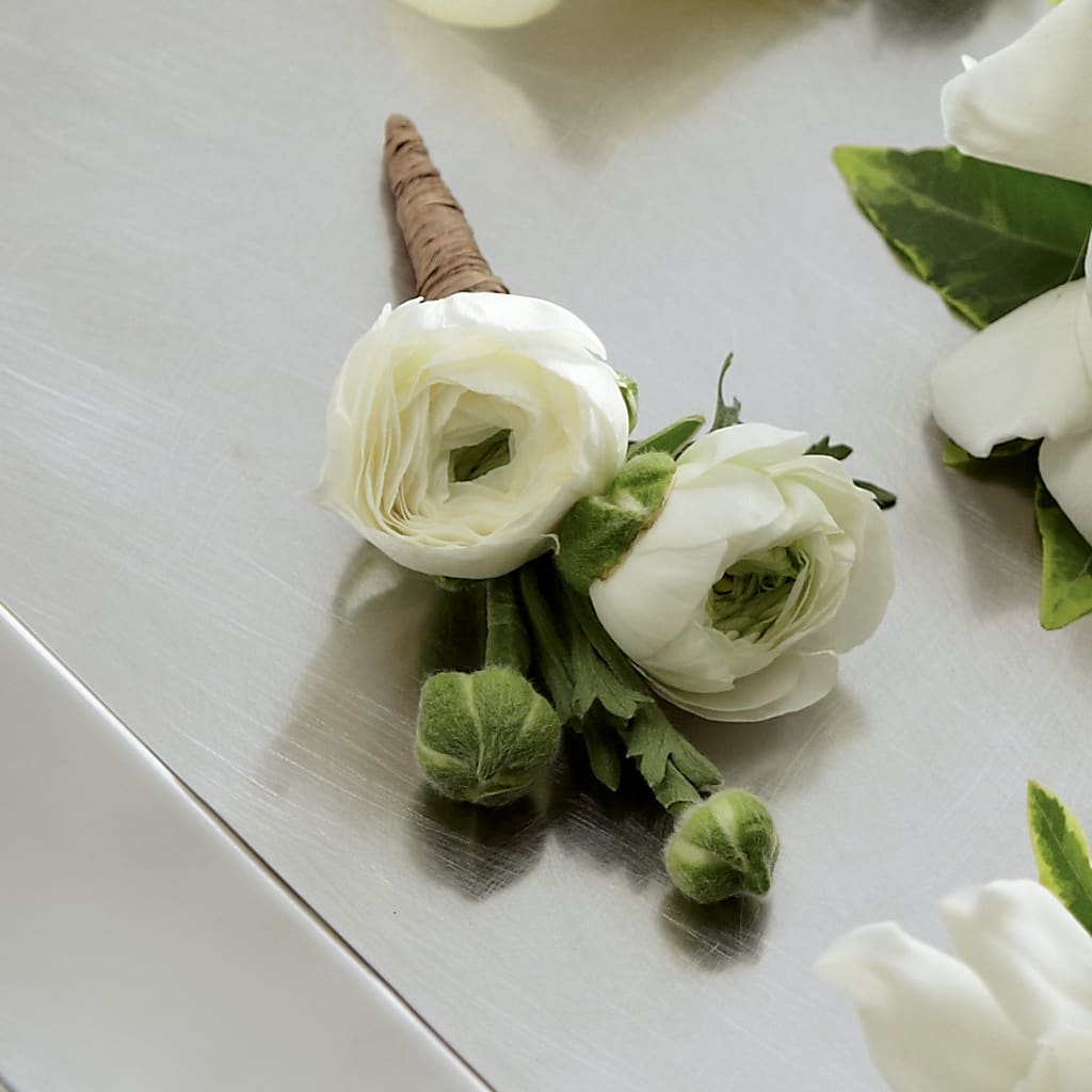 White Ranunculus Boutonniere – COUNTRY HEARTH FLOWER & GIFT SHOP, East Berlin PA