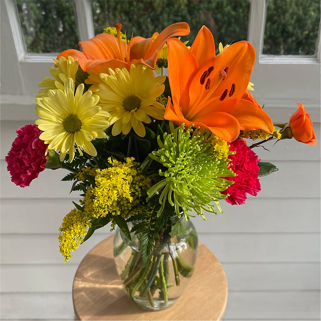 Bold & Bright – A Florist Original – COUNTRY HEARTH FLOWER & GIFT SHOP, East Berlin PA