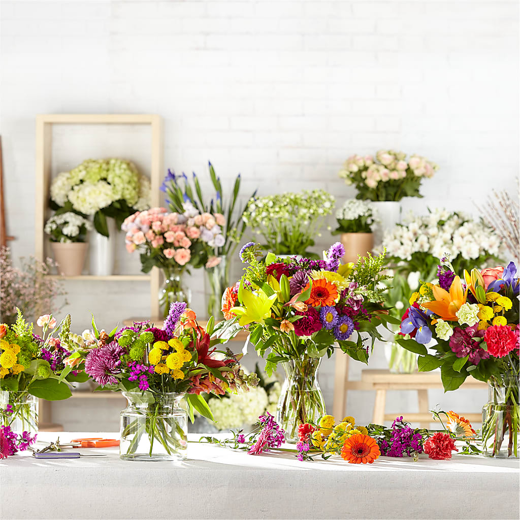 Bold & Bright – A Florist Original – COUNTRY HEARTH FLOWER & GIFT SHOP, East Berlin PA
