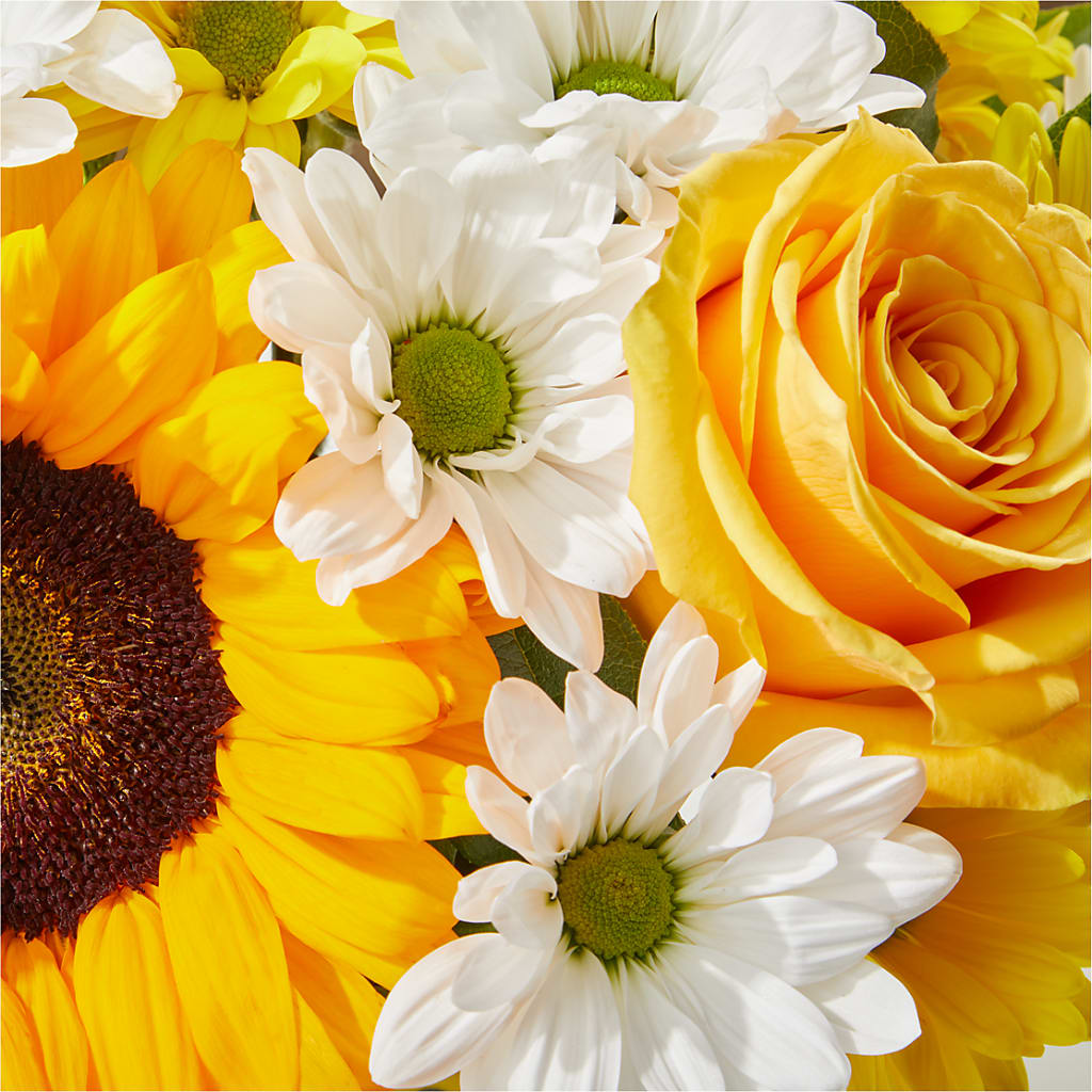 Be Happy Bouquet – COUNTRY HEARTH FLOWER & GIFT SHOP, East Berlin PA