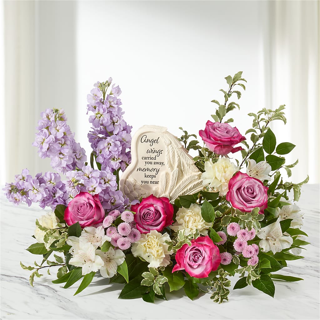 In My Heart Arrangement – COUNTRY HEARTH FLOWER & GIFT SHOP, East Berlin PA