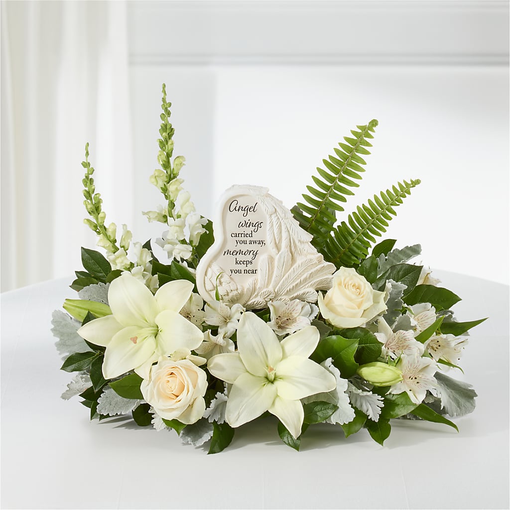 Holding You Close Arrangement – COUNTRY HEARTH FLOWER & GIFT SHOP, East Berlin PA