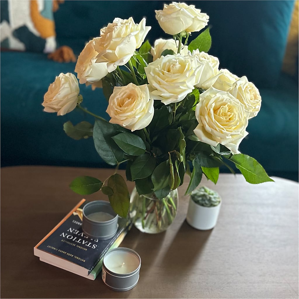 Long Stem Yellow Rose Bouquet – COUNTRY HEARTH FLOWER & GIFT SHOP, East Berlin PA