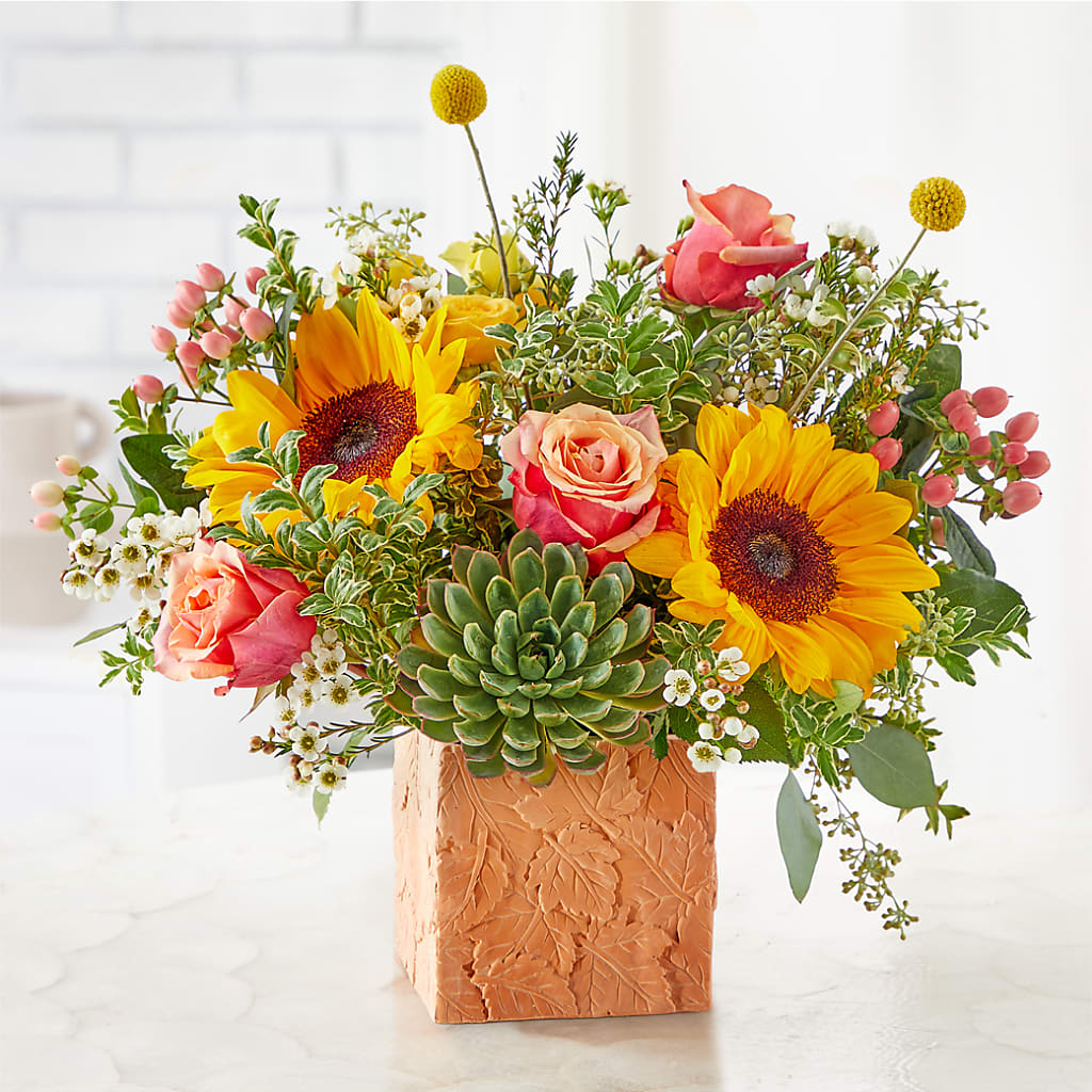 Sunflower Season Bouquet – COUNTRY HEARTH FLOWER & GIFT SHOP, East Berlin PA