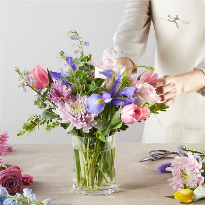 Pastel Tradition - A Florist Original – COUNTRY HEARTH FLOWER & GIFT SHOP, East Berlin PA