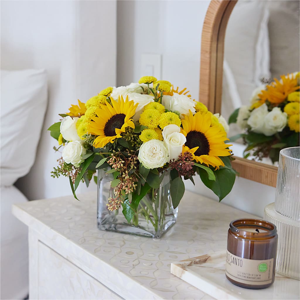 Luminous Morning Bouquet – COUNTRY HEARTH FLOWER & GIFT SHOP, East Berlin PA