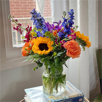 Rays of Life Bouquet – COUNTRY HEARTH FLOWER & GIFT SHOP, East Berlin PA