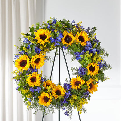 Bright Rays Wreath – COUNTRY HEARTH FLOWER & GIFT SHOP, East Berlin PA