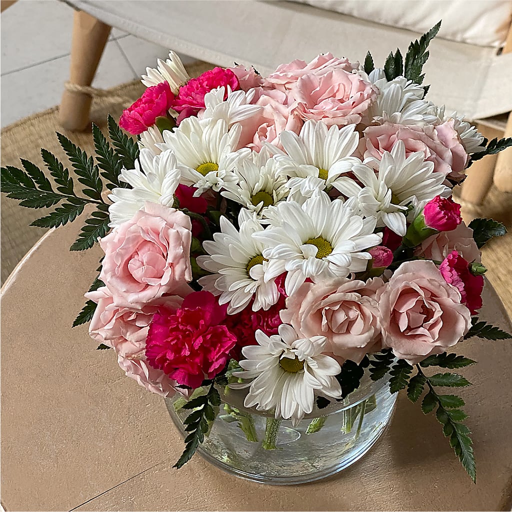 Sweet Surprises® Bouquet – COUNTRY HEARTH FLOWER & GIFT SHOP, East Berlin PA