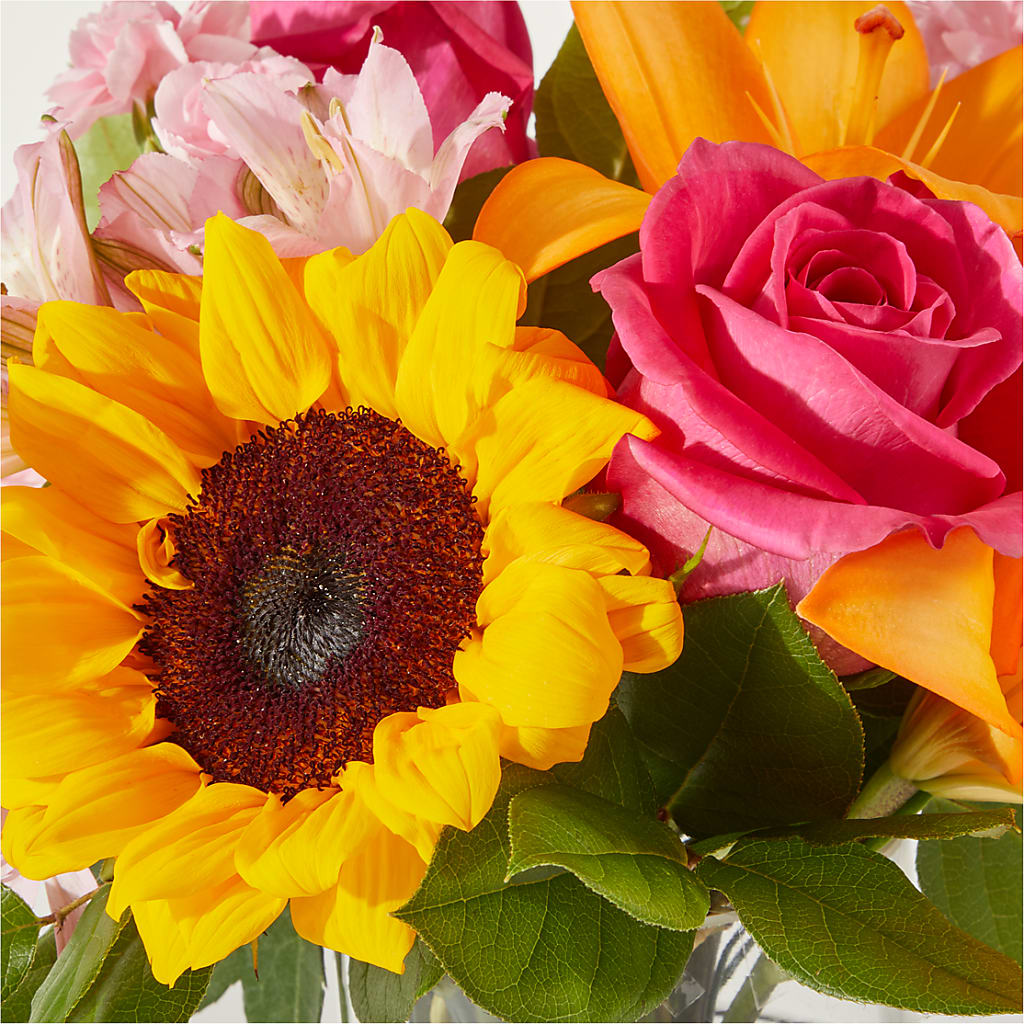 In Full Swing Bouquet – COUNTRY HEARTH FLOWER & GIFT SHOP, East Berlin PA