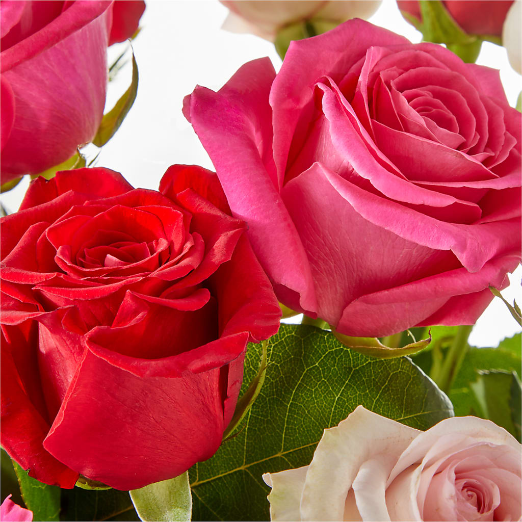 Charming Rose Bouquet – COUNTRY HEARTH FLOWER & GIFT SHOP, East Berlin PA