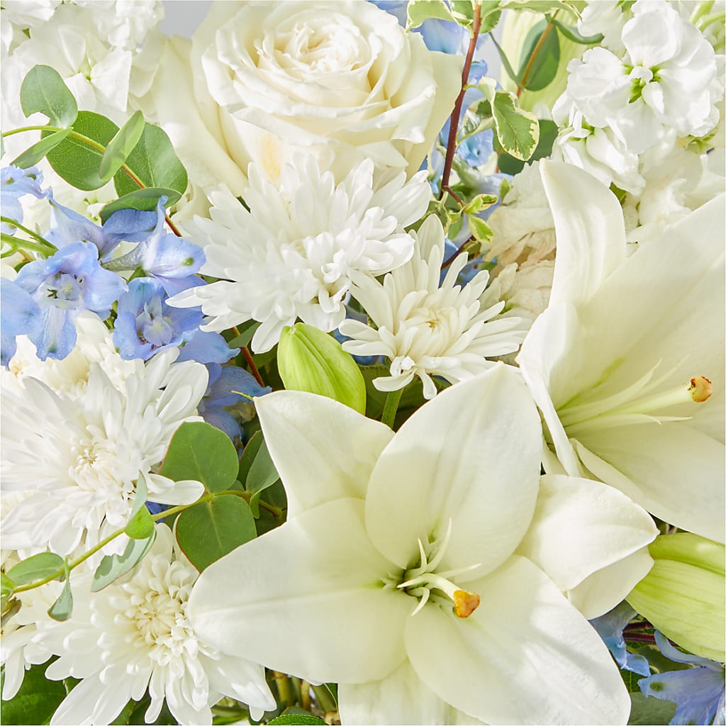 Peace of Mind Bouquet – COUNTRY HEARTH FLOWER & GIFT SHOP, East Berlin PA
