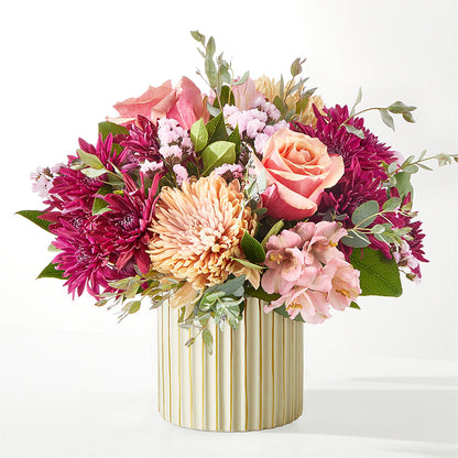 Berry Cobbler Bouquet with Ivory Vase – COUNTRY HEARTH FLOWER & GIFT SHOP, East Berlin PA