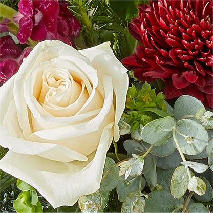 Cranberry Fizz Bouquet – COUNTRY HEARTH FLOWER & GIFT SHOP, East Berlin PA