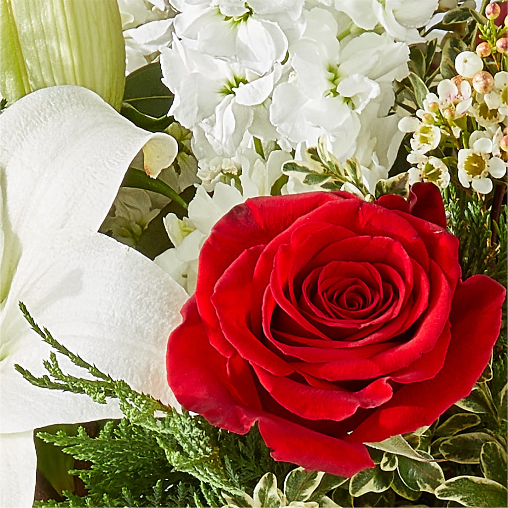 Twinkle Lights Bouquet – COUNTRY HEARTH FLOWER & GIFT SHOP, East Berlin PA