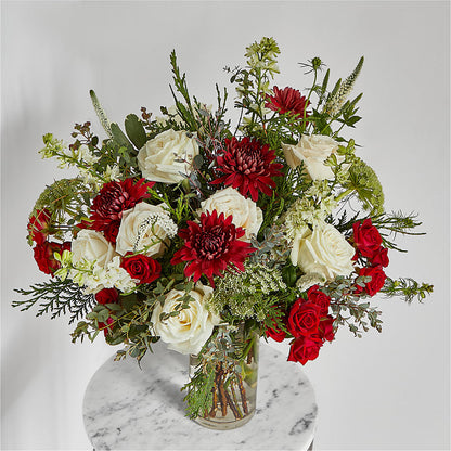 Favorite Traditions Bouquet – COUNTRY HEARTH FLOWER & GIFT SHOP, East Berlin PA