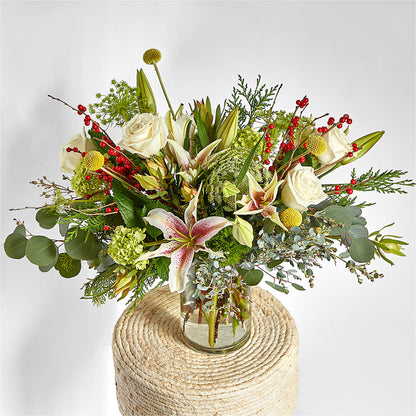 Berry & Bright Bouquet – COUNTRY HEARTH FLOWER & GIFT SHOP, East Berlin PA