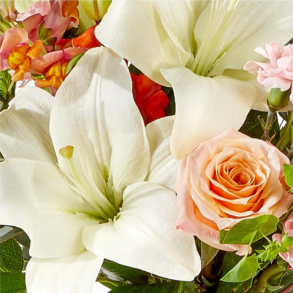 Grapefruit Splash Bouquet – COUNTRY HEARTH FLOWER & GIFT SHOP, East Berlin PA