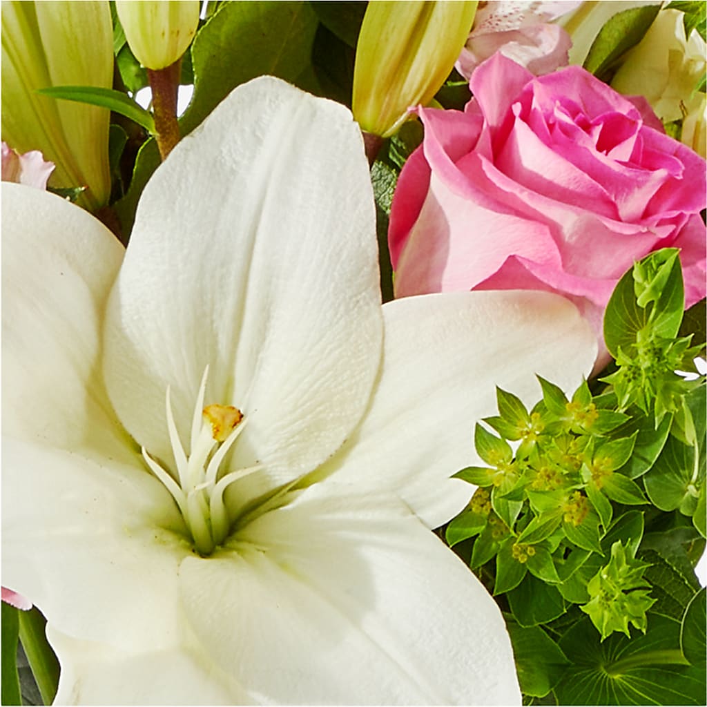 Fondly Bouquet – COUNTRY HEARTH FLOWER & GIFT SHOP, East Berlin PA