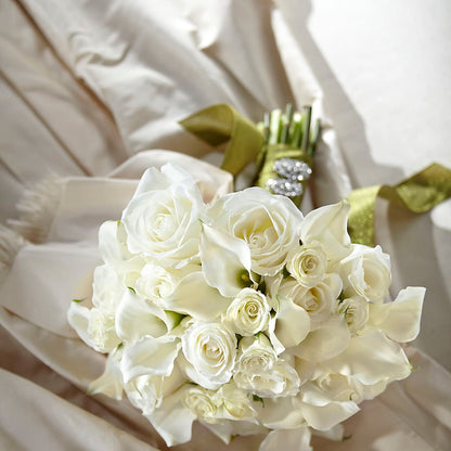 Serene Highness Bouquet – COUNTRY HEARTH FLOWER & GIFT SHOP, East Berlin PA